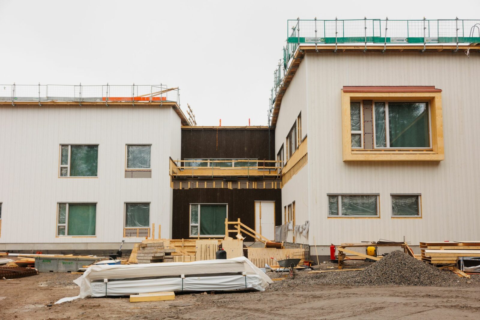 Myllypohjan monitoimitalo yhdistää historian ja modernin arkkitehtuurin